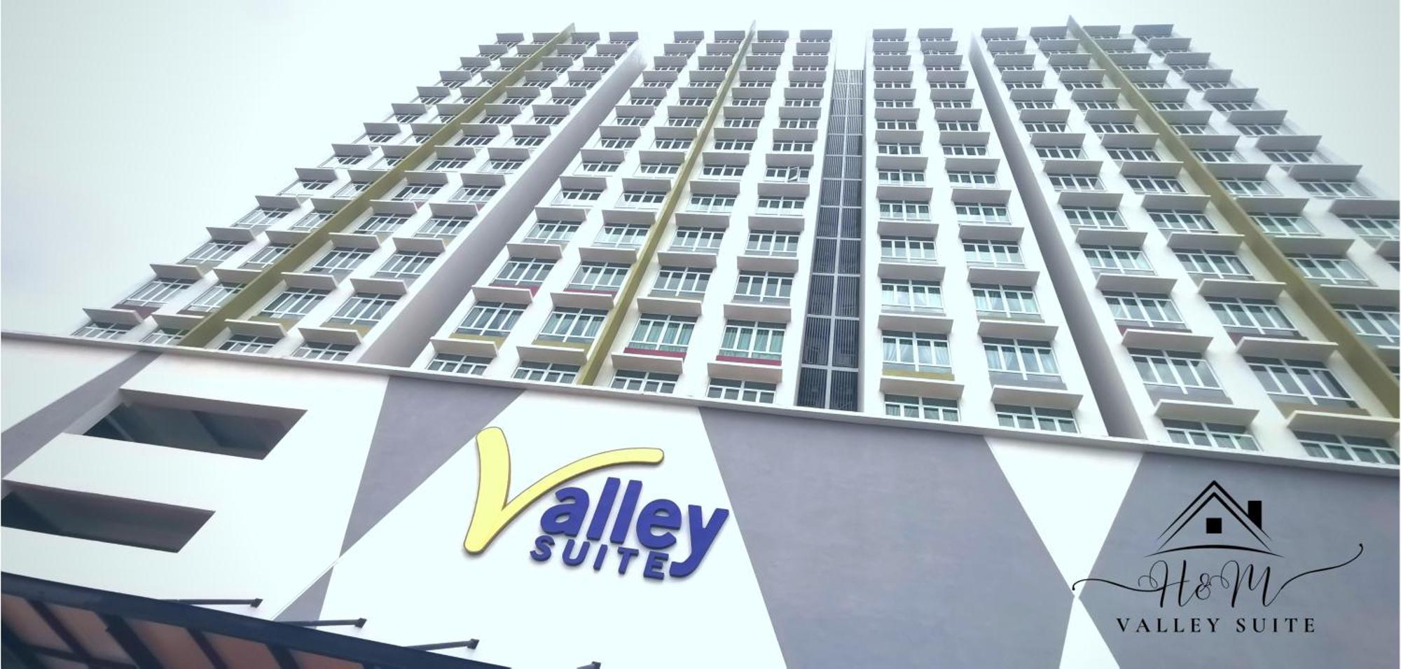 H&m Valley - Pool View Apartment Kuantan