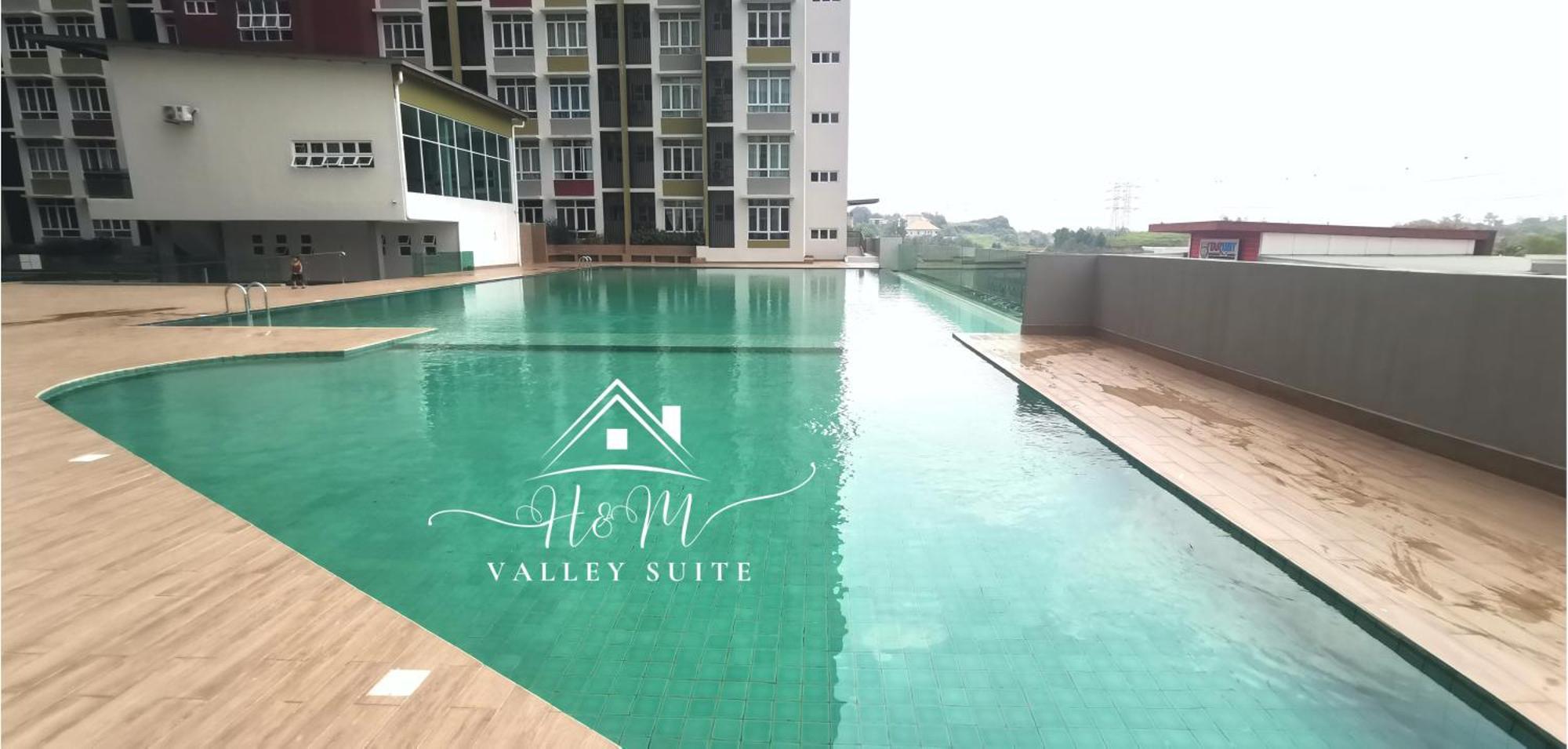 Apartment H&m Valley - Pool View Kuantan